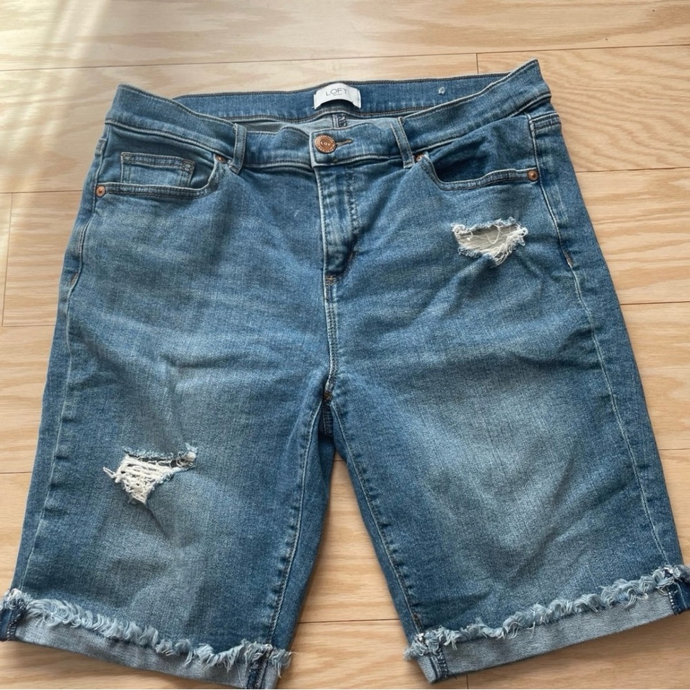 Ann Taylor Loft distressed faded shorts 8